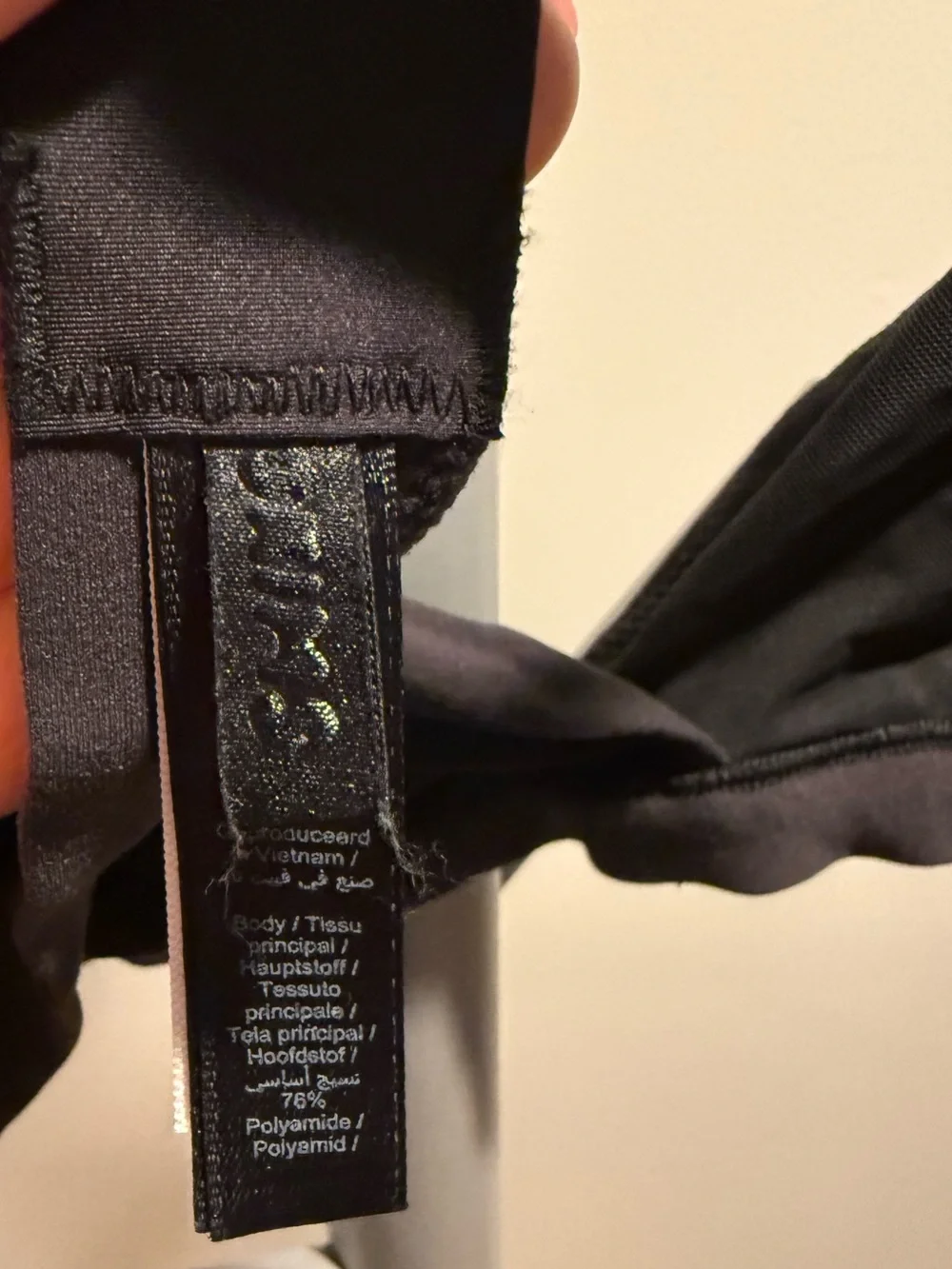 SKIMS- Triangle Bralette - Picture 3 of 4